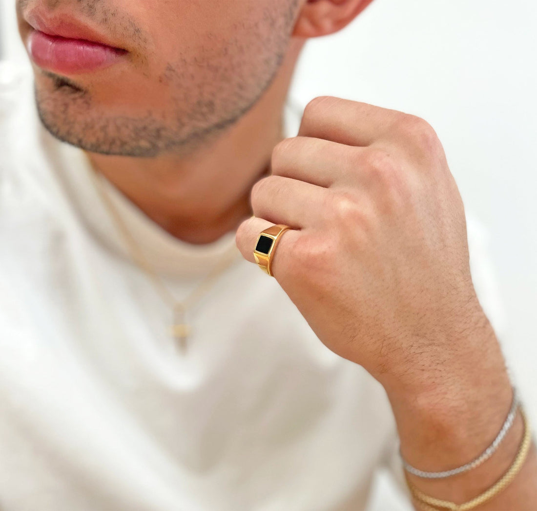 gold-black-onyx-signet-ring-mens-waterproof-jewelry-tarnish-free-pinky-ring
