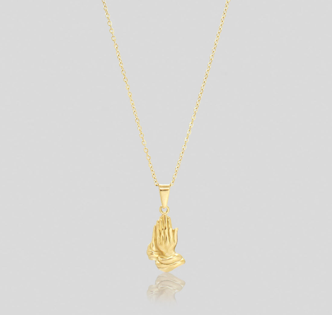 gold-prayer-hands-pendant-necklae-mens-waterproof-jewelry 