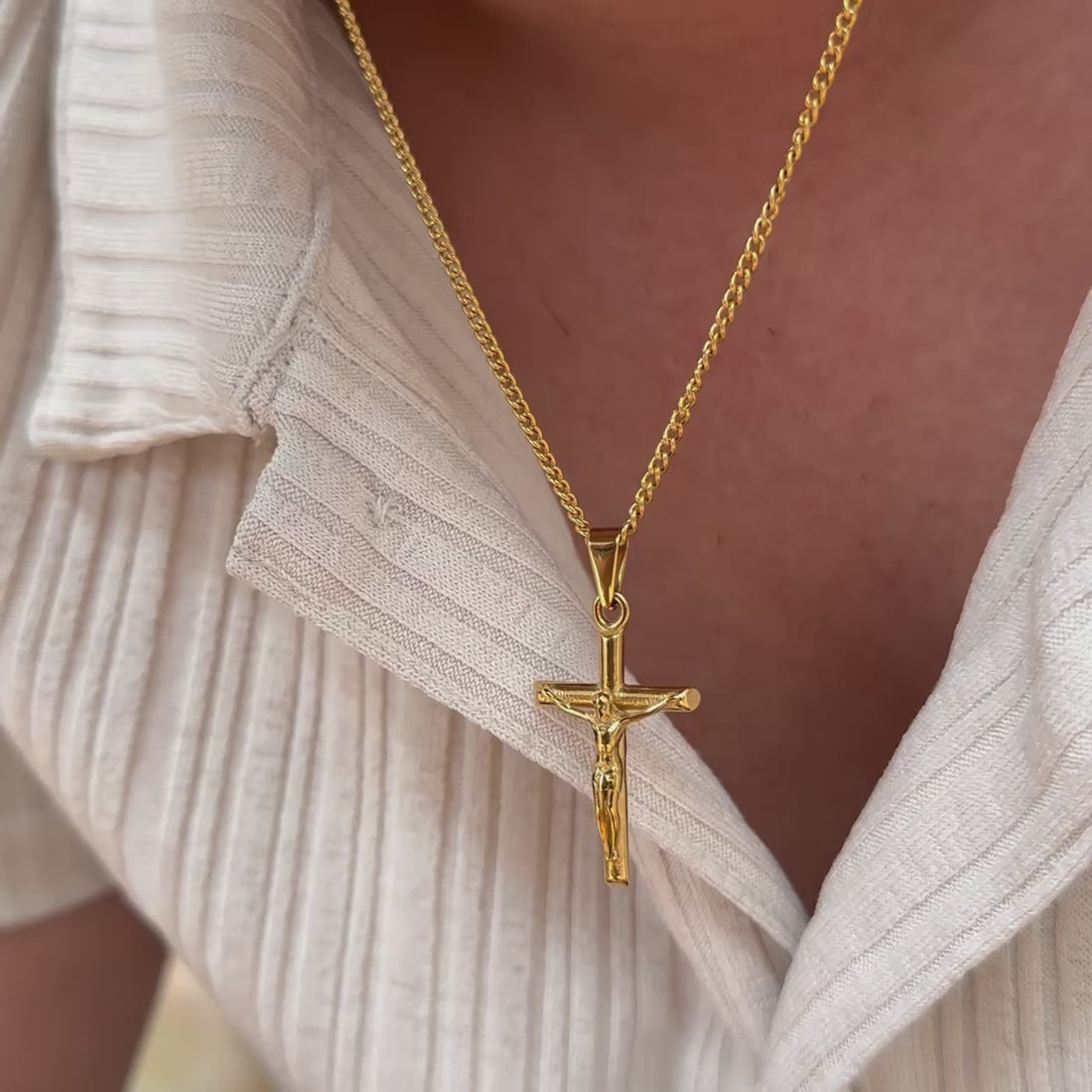 GOLD JESUS CROSS PENDANT NECKLACE